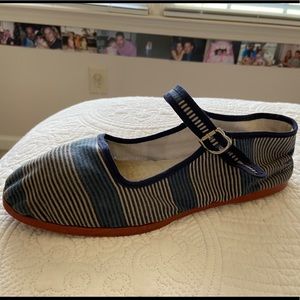 Urban Outfitters Flats